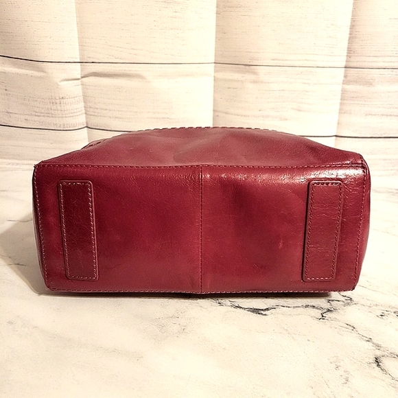 HOBO 'Praise' Vintage Hide Deep Rich Berry Leather Tote - Picture 4 of 8